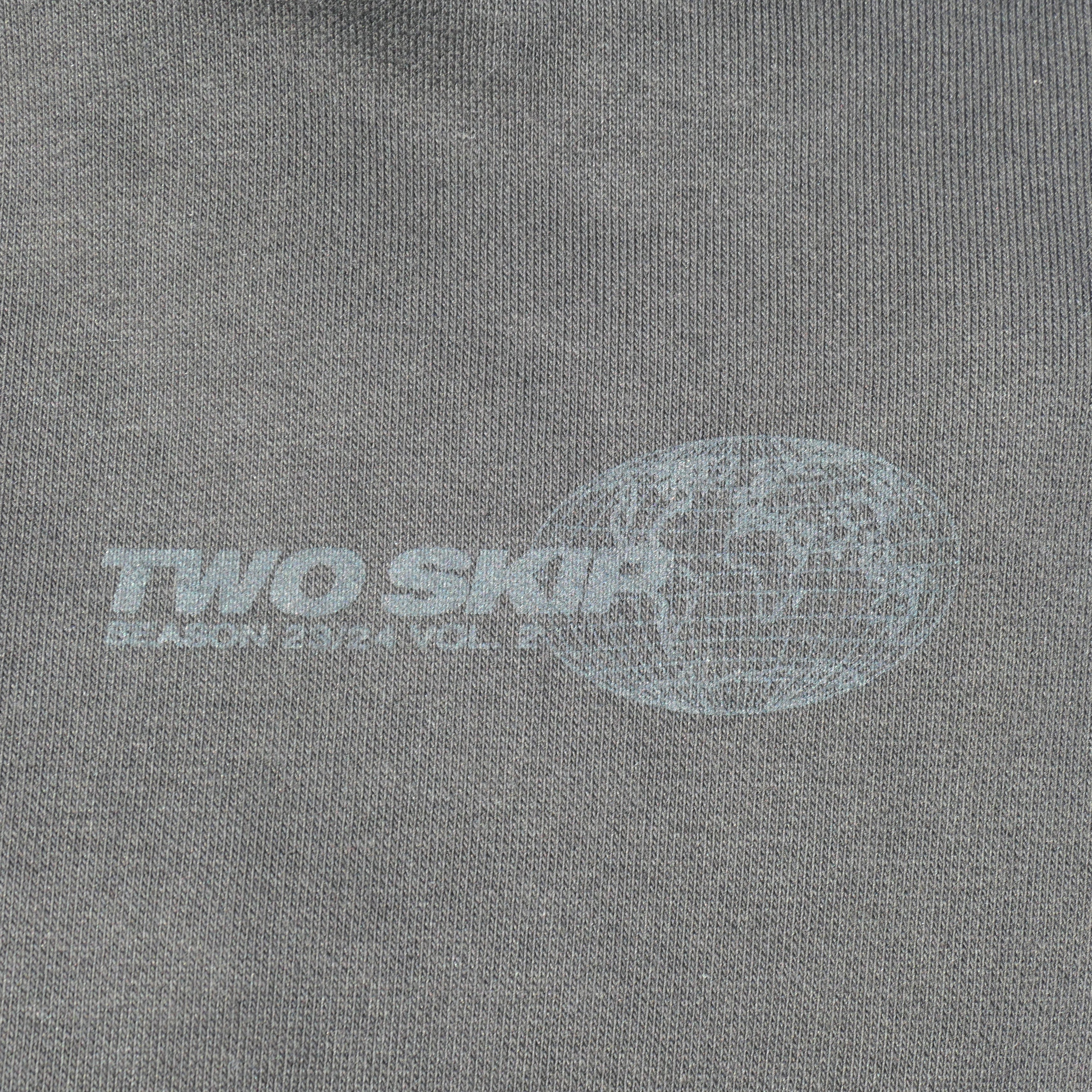 The "Ski The World" Front Graphic